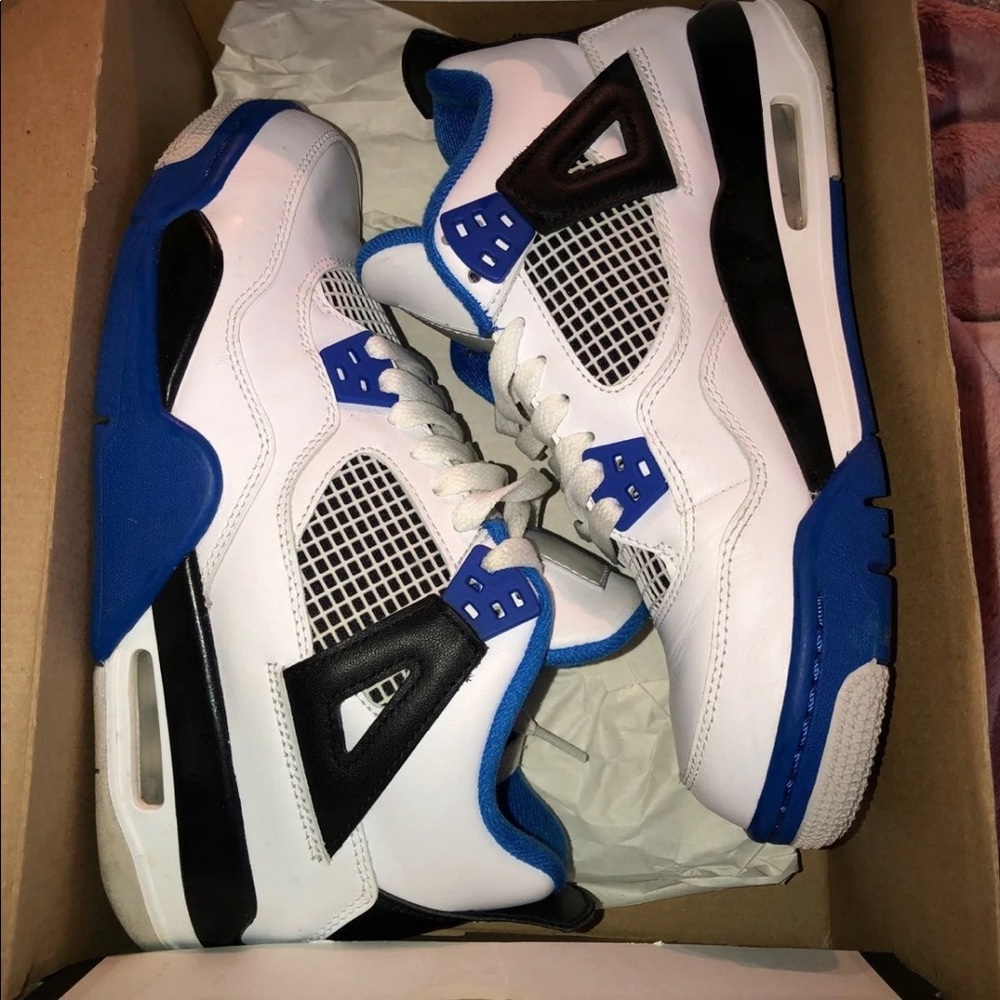 Jordan 4